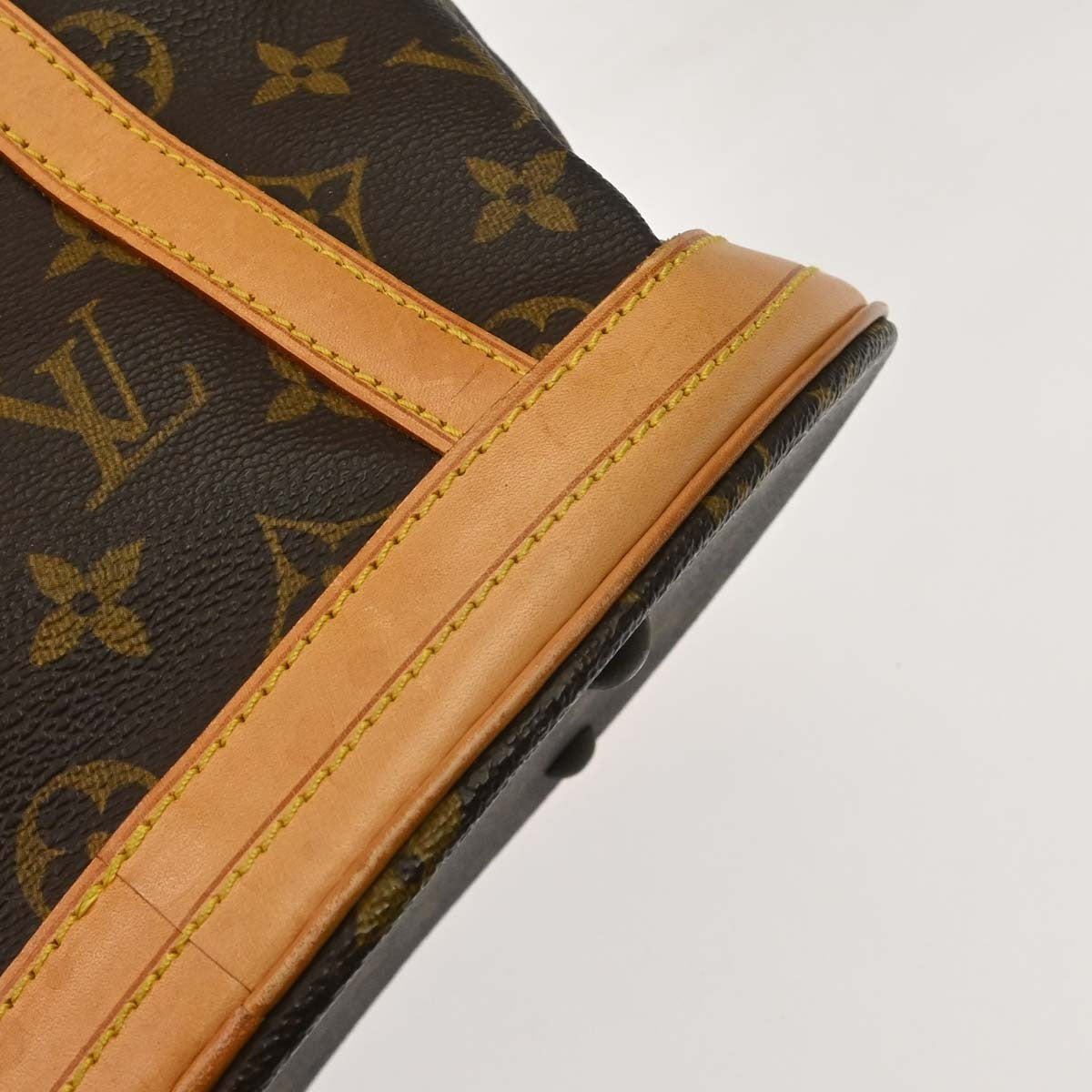 Louis Vuitton Bucket Monogram Canvas Brown Canvas Handbag (Pre-Owned)