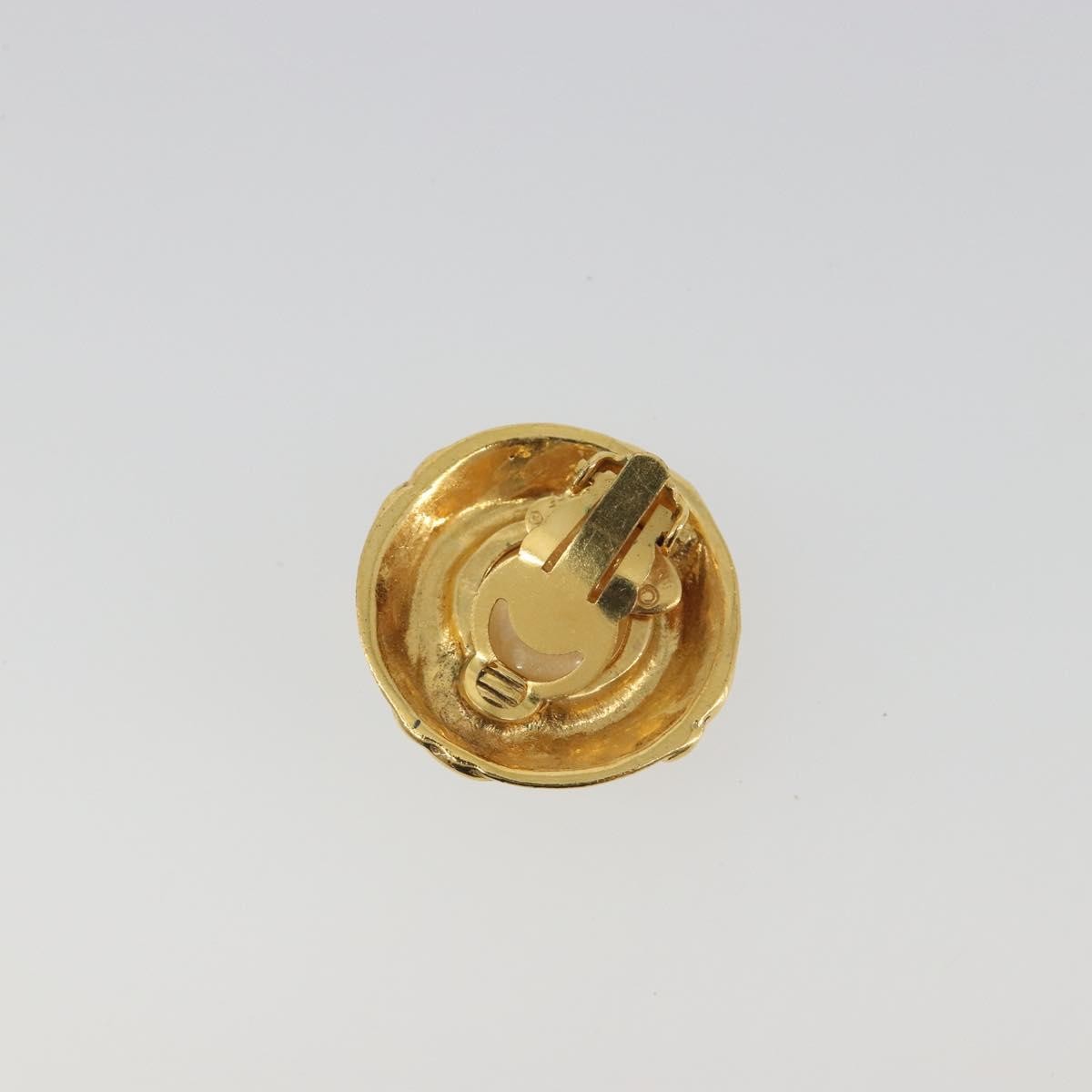 Chanel Vintage Round Cc Clip-On Metal With Faux Pearl Gold Metal Earrings Jewelry (Pre-Owned)