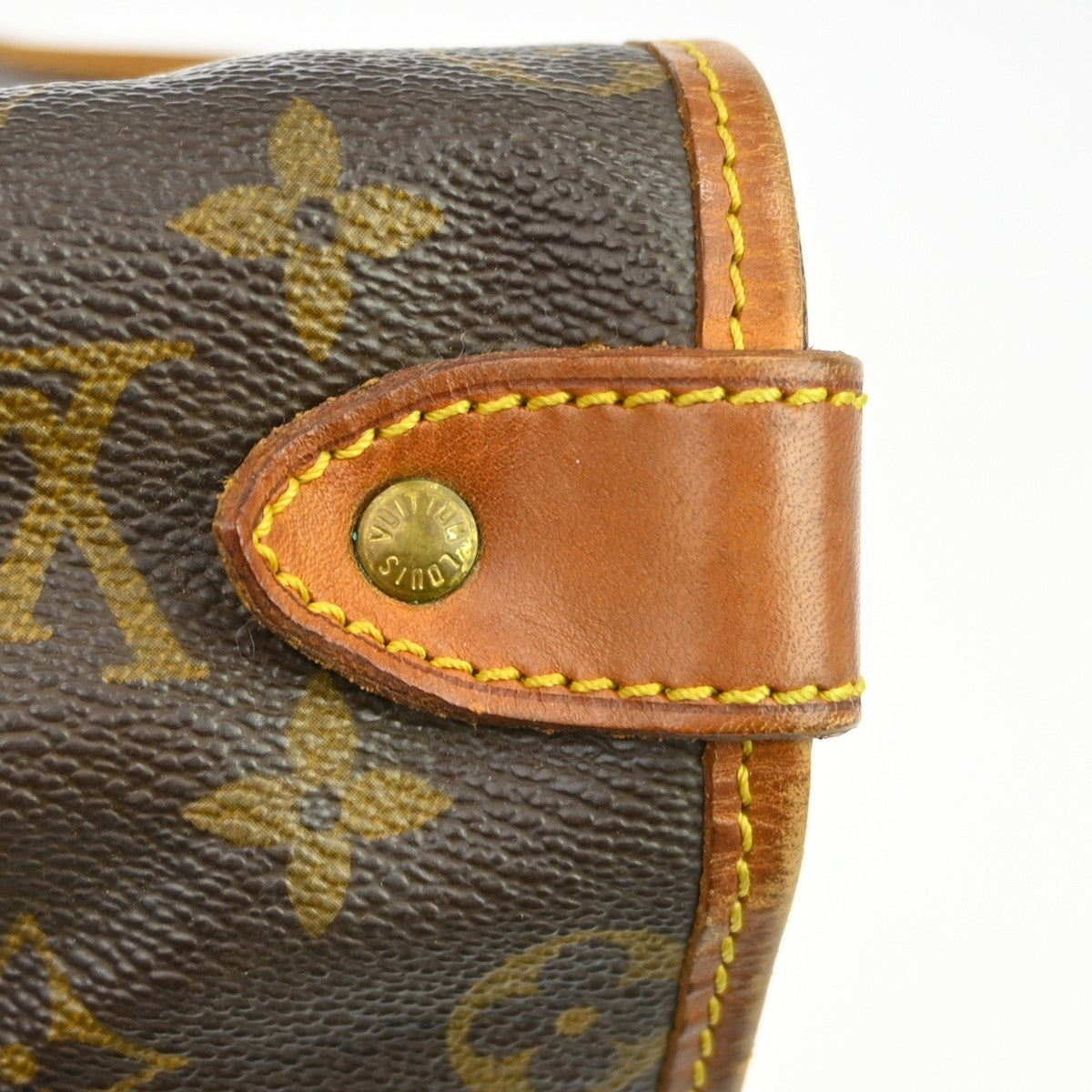 Louis Vuitton Saumur Monogram Canvas Brown Canvas Shoulder Bag Bag (Pre-Owned)