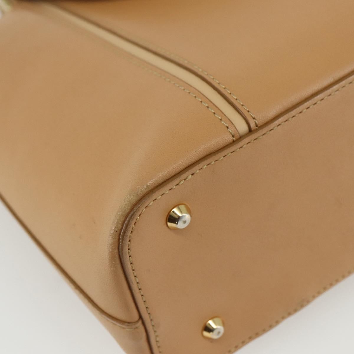 Burberry Vintage Leather Beige Leather Handbag (Pre-Owned)