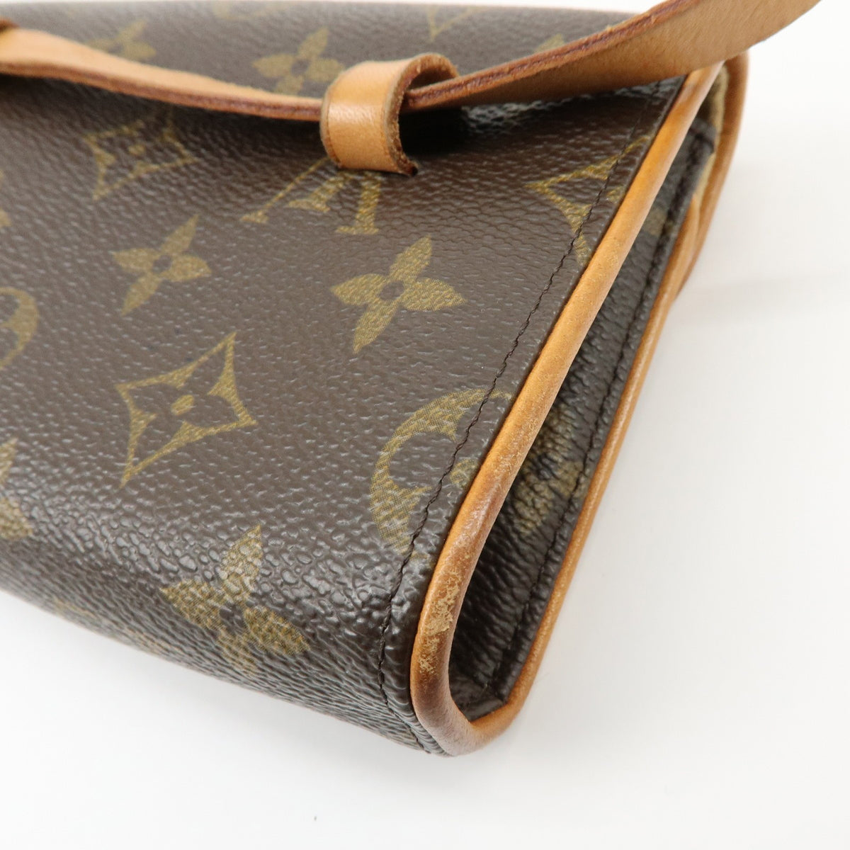 Louis Vuitton Florentine Waist Monogram Canvas Brown Canvas Handbag (Pre-Owned)