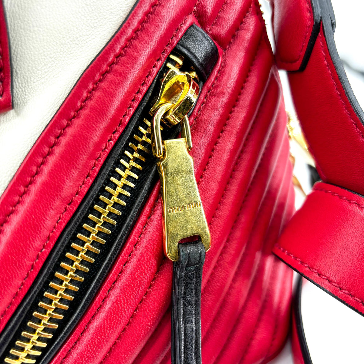 Miu Miu Biker Convertible Dome Satchel Quilted Leather Red Leather Handbag (Pre-Owned)