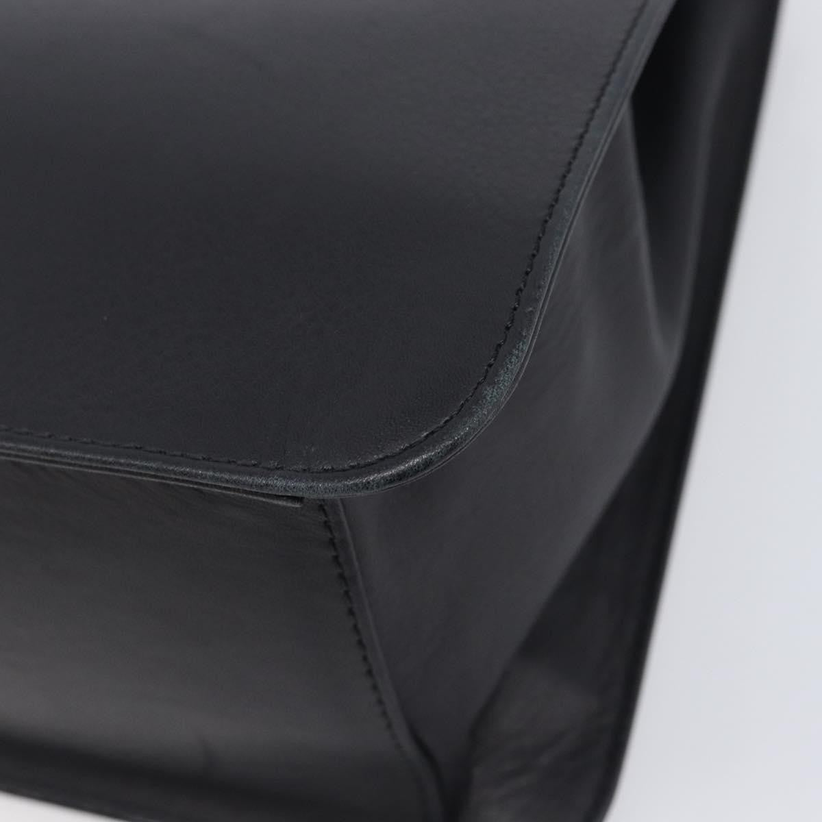 Givenchy Handbag Leather Black Leather Handbag (Pre-Owned)
