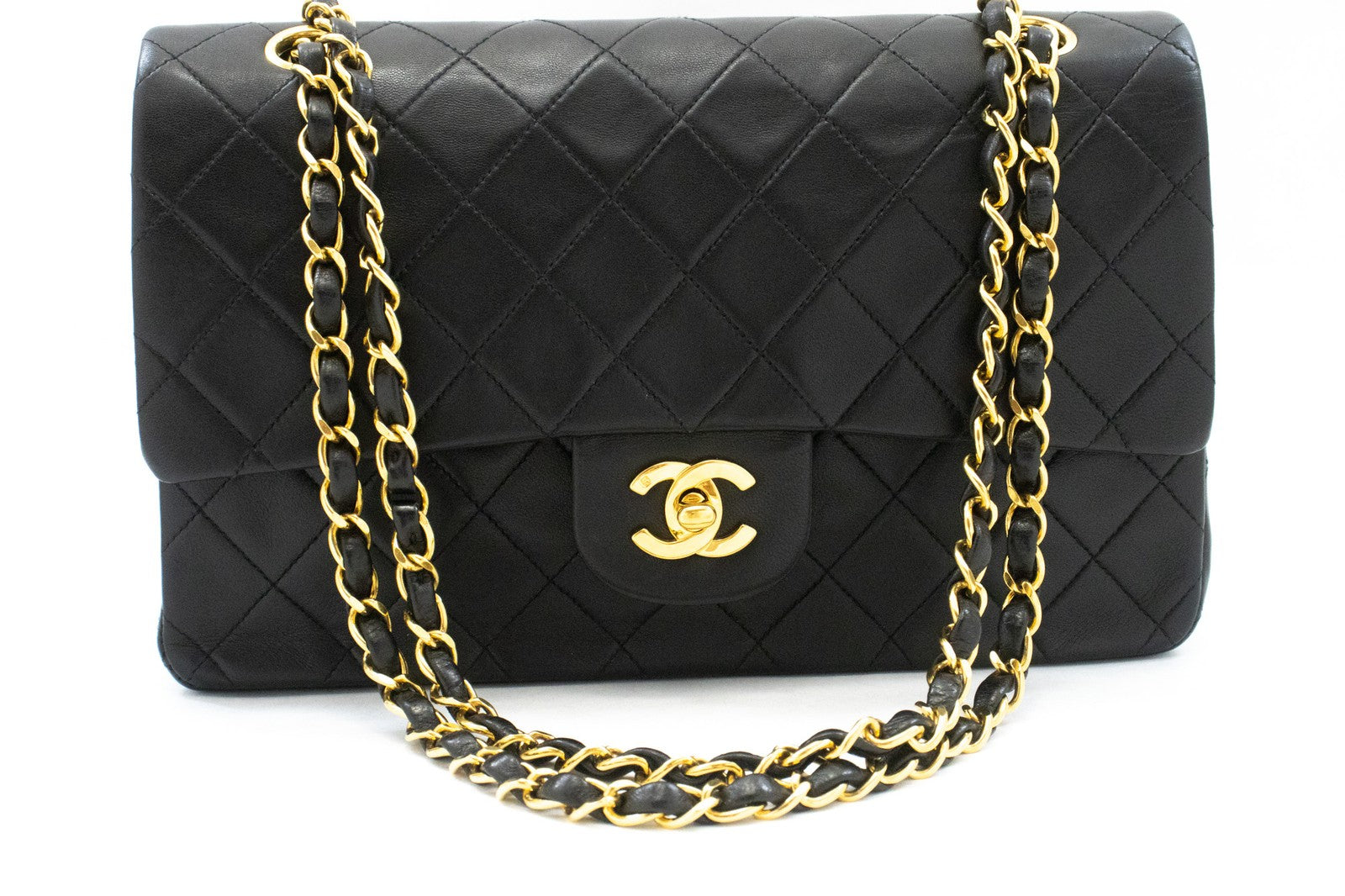 Chanel Classic Flap Lambskin Black Leather Crossbody Bag Bag (Pre-Owned)