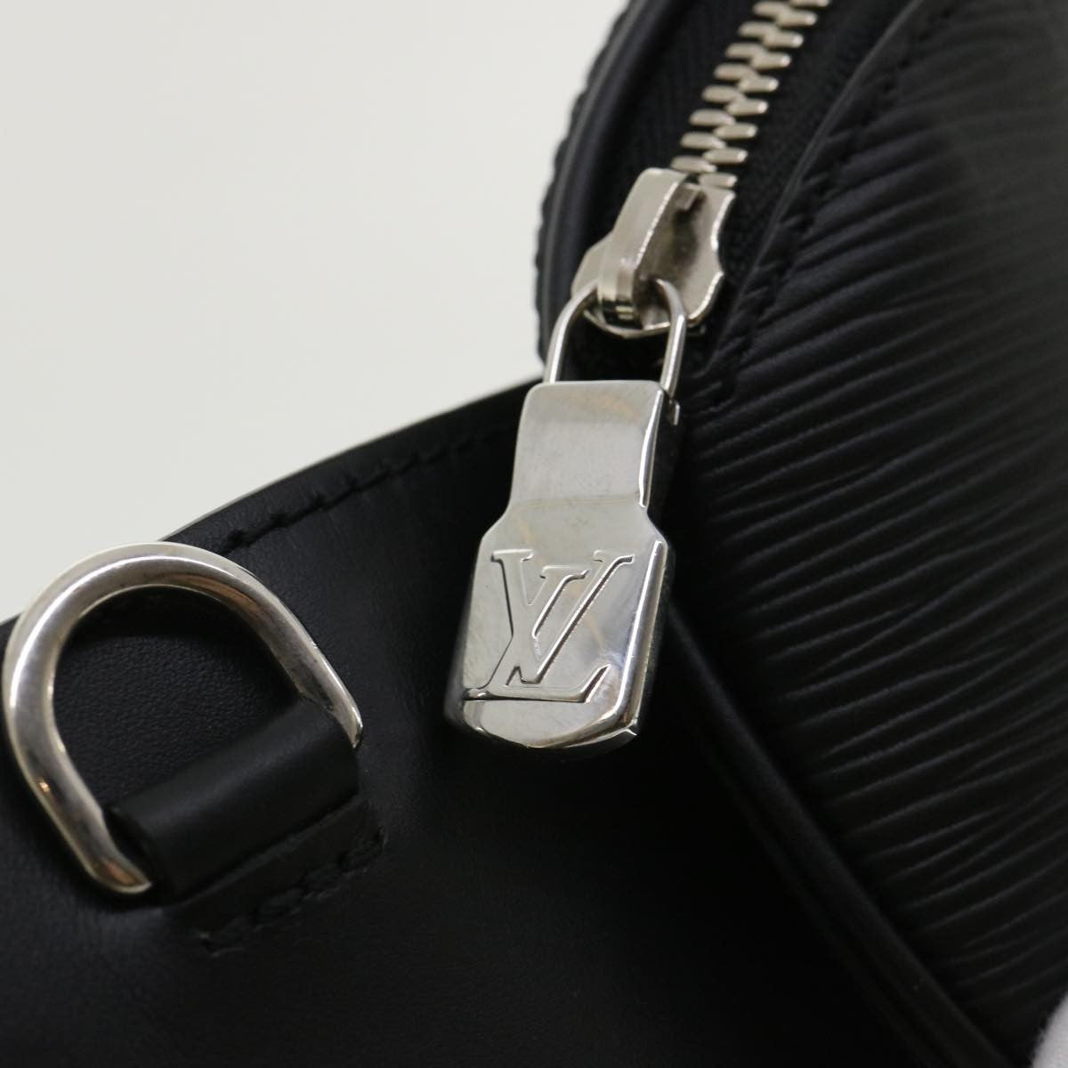 Louis Vuitton Bum Initials Epi Leather Black Leather Clutche & Pouche Bag (Pre-Owned)