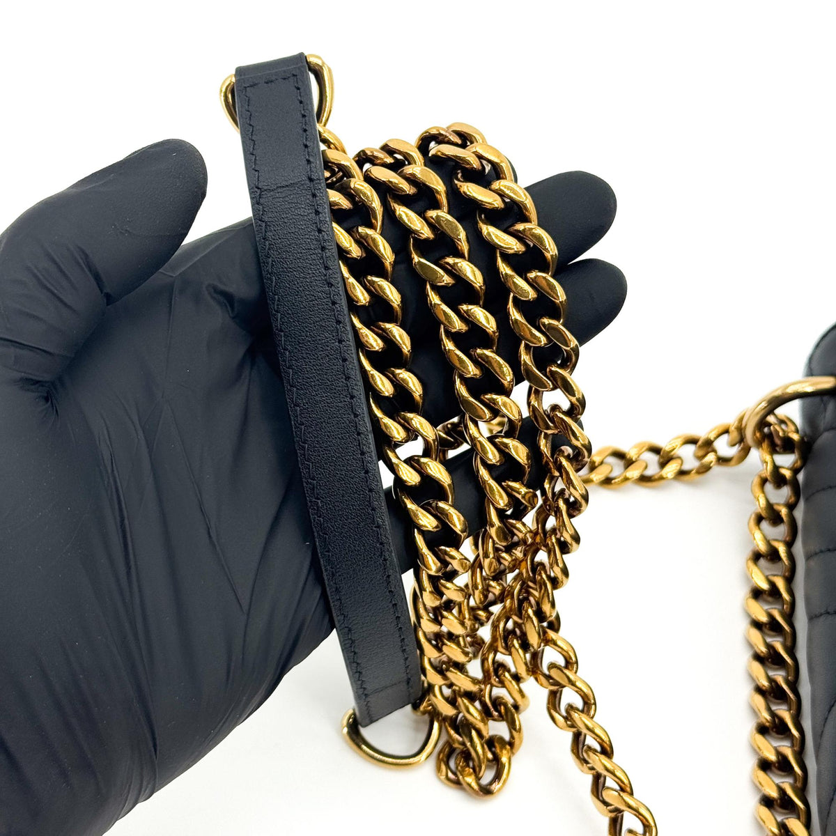 Louis Vuitton New Wave Chain Quilted Leather Black Leather Handbag (Pre-Owned)