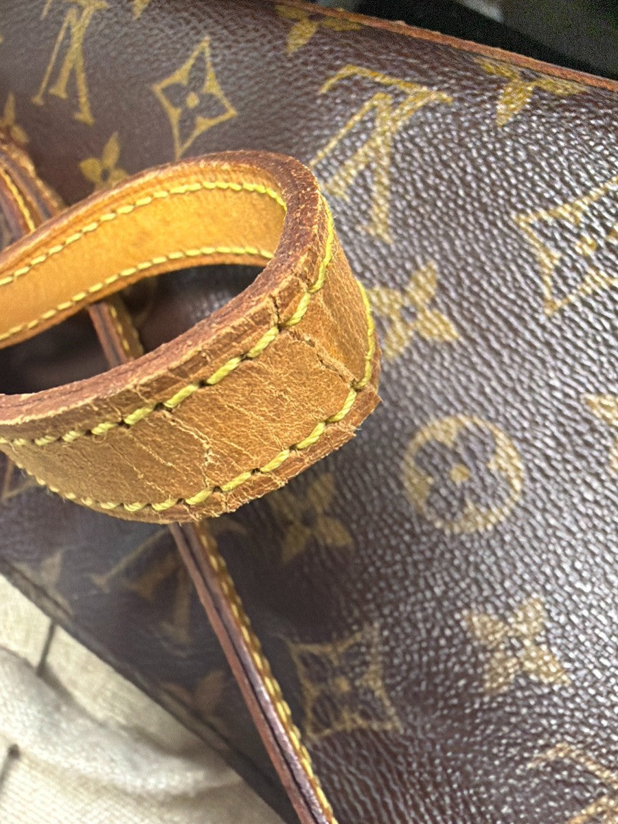 Louis Vuitton Trotteur Monogram Canvas Brown Canvas Handbag (Pre-Owned)