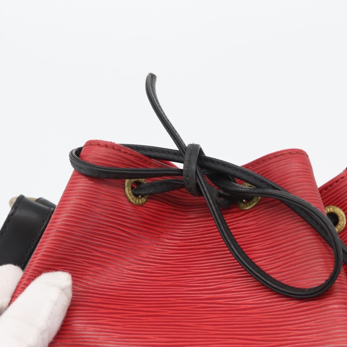 Louis Vuitton Bicolor Petit Noe Epi Leather Red Leather Handbag (Pre-Owned)