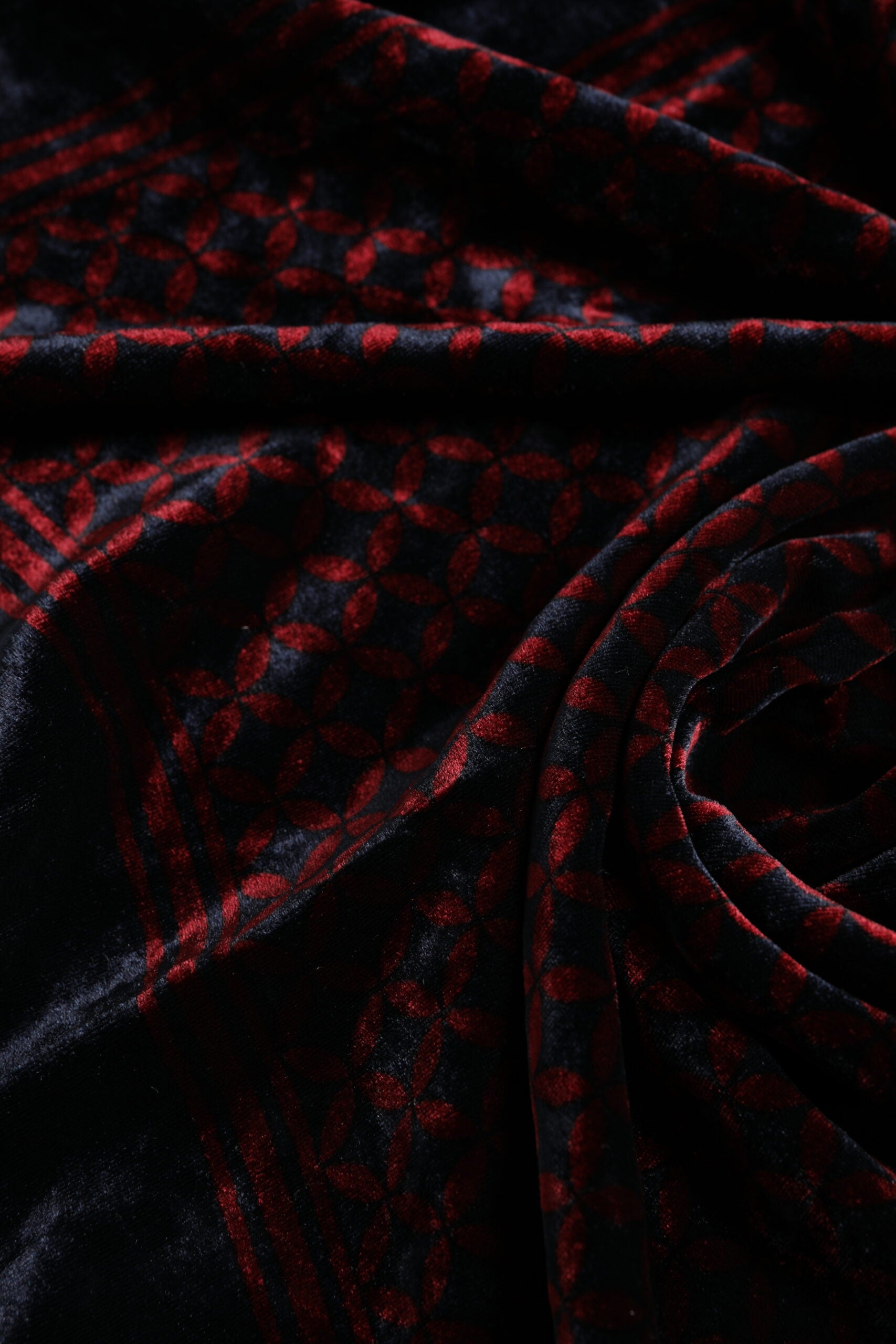 Dolce & Gabbana Black Red Viscose Square Men Foulard Men's Scarf