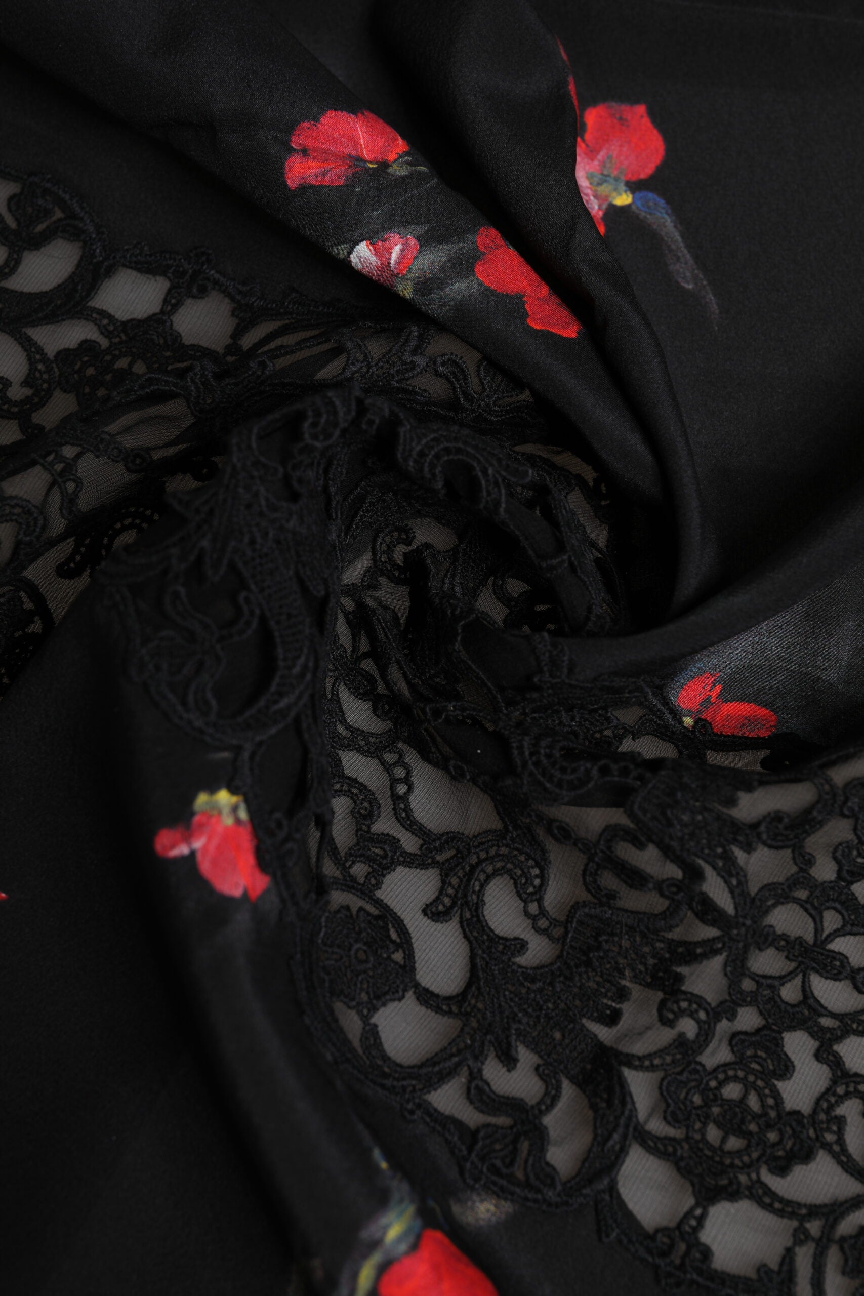 Dolce & Gabbana Black Floral Print Neck Warmer Wrap Women's Scarf