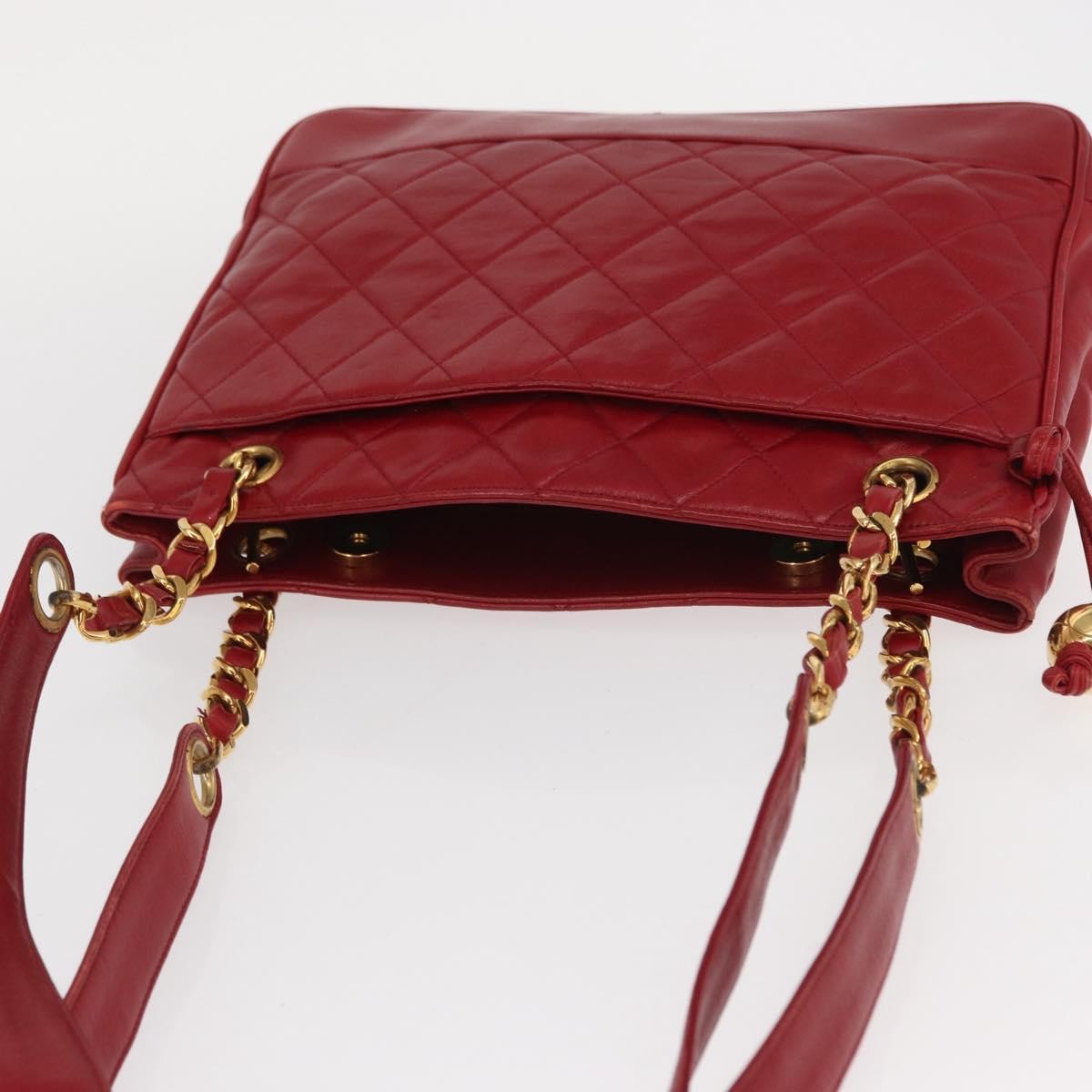 Chanel Vintage Slit Pocket Quilted Lambskin Red Leather Shoulder Bag Bag (Pre-Owned)