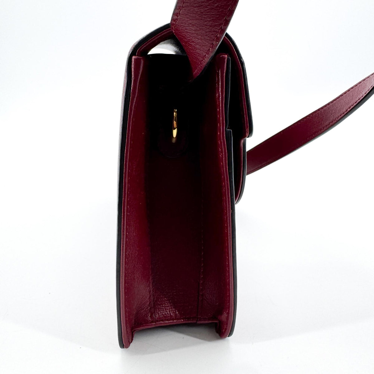 Gucci Gg Ring Leather Red Leather Shoulder Bag Bag (Pre-Owned)