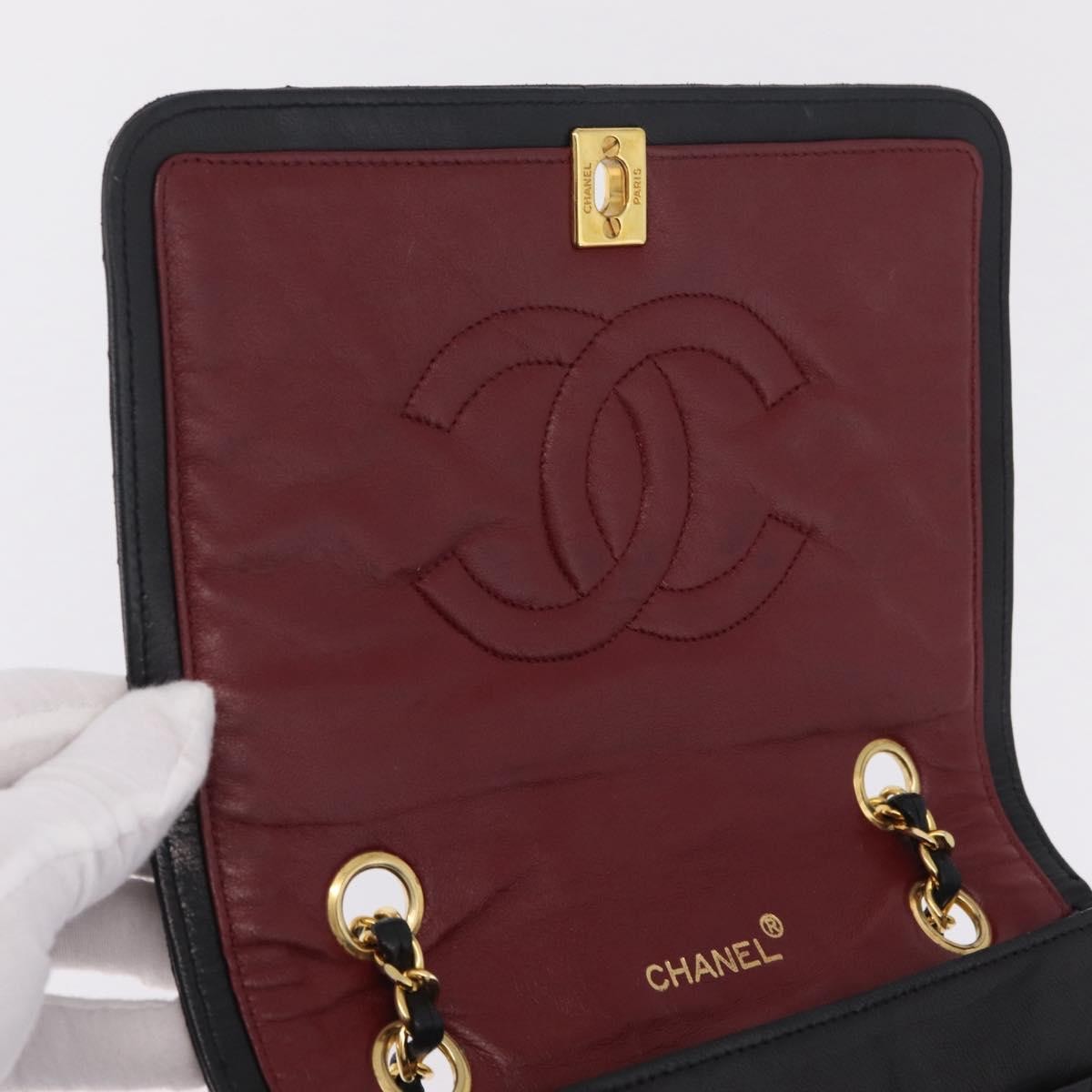Chanel Vintage Full Flap Quilted Lambskin Black Leather Handbag (Pre-Owned)