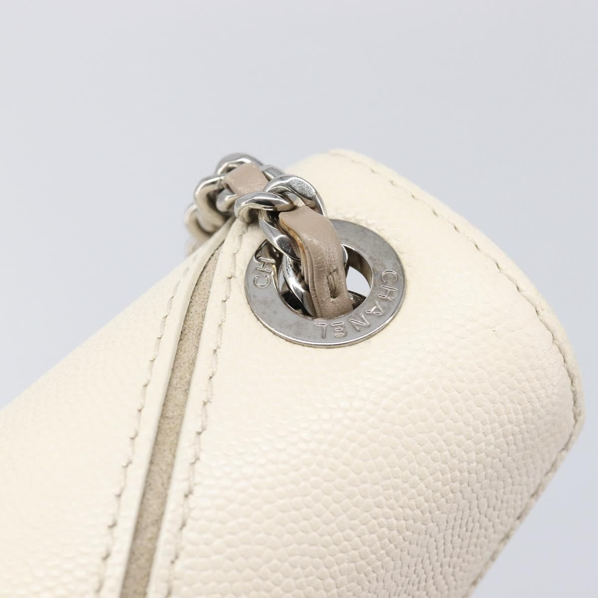 Chanel Macro Flap Chevron Caviar White Calfskin Shoulder Bag Bag (Pre-Owned)