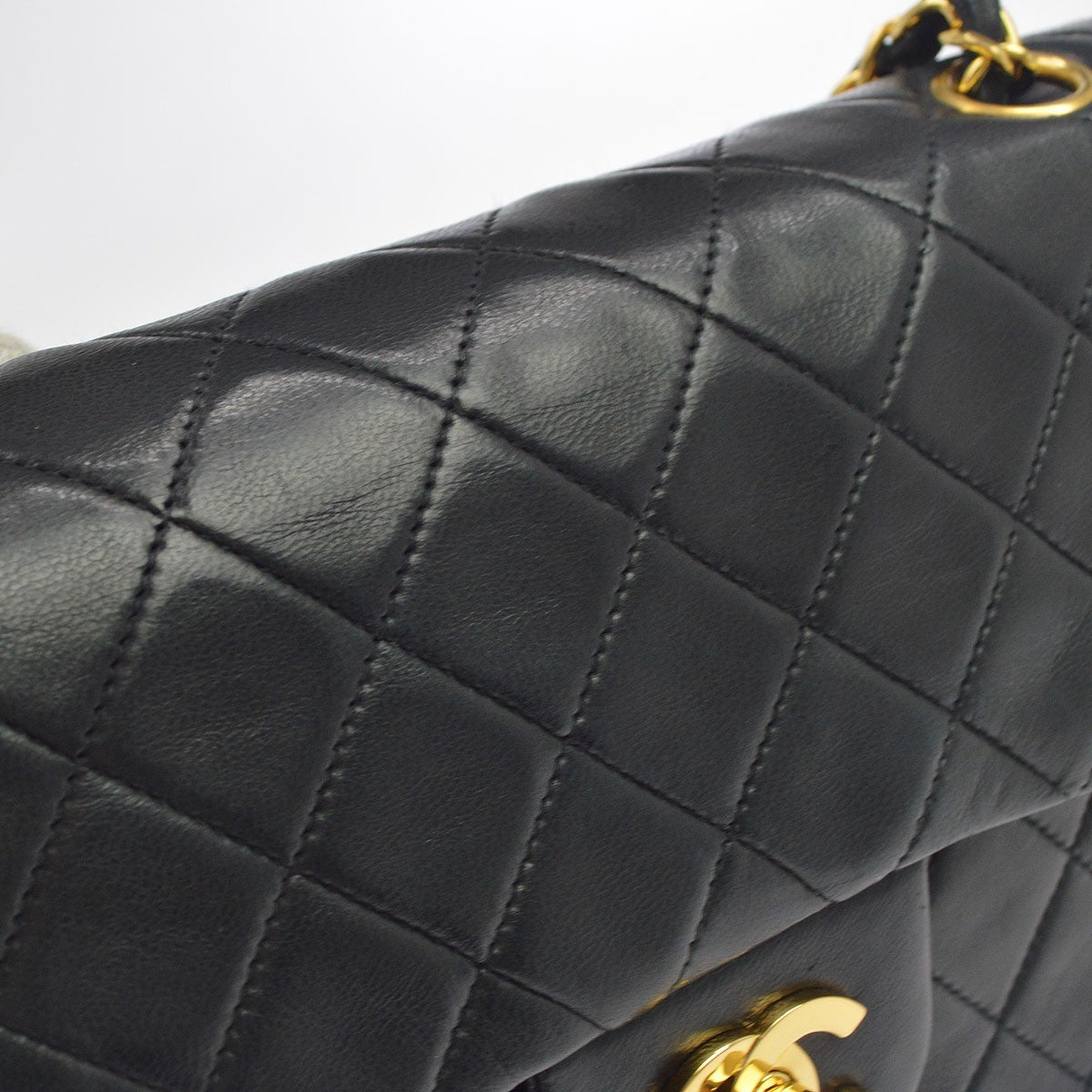 Chanel Vintage Classic Double Flap Quilted Lambskin Black Leather Handbag (Pre-Owned)