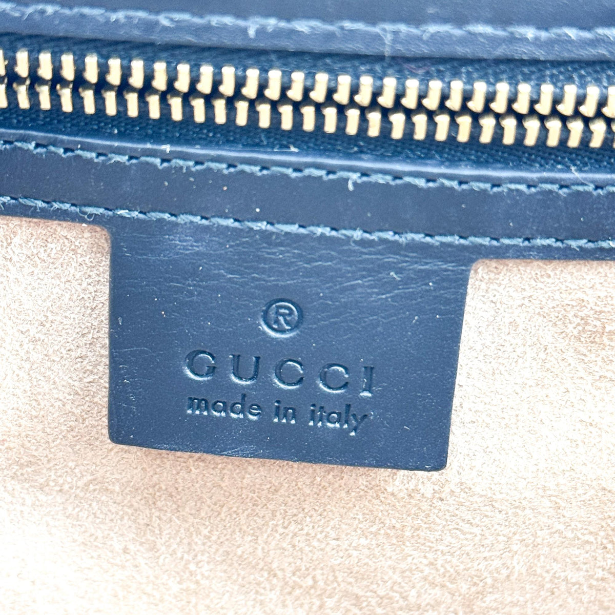 Gucci Sylvie Chain Leather Black Leather Shoulder Bag Bag (Pre-Owned)