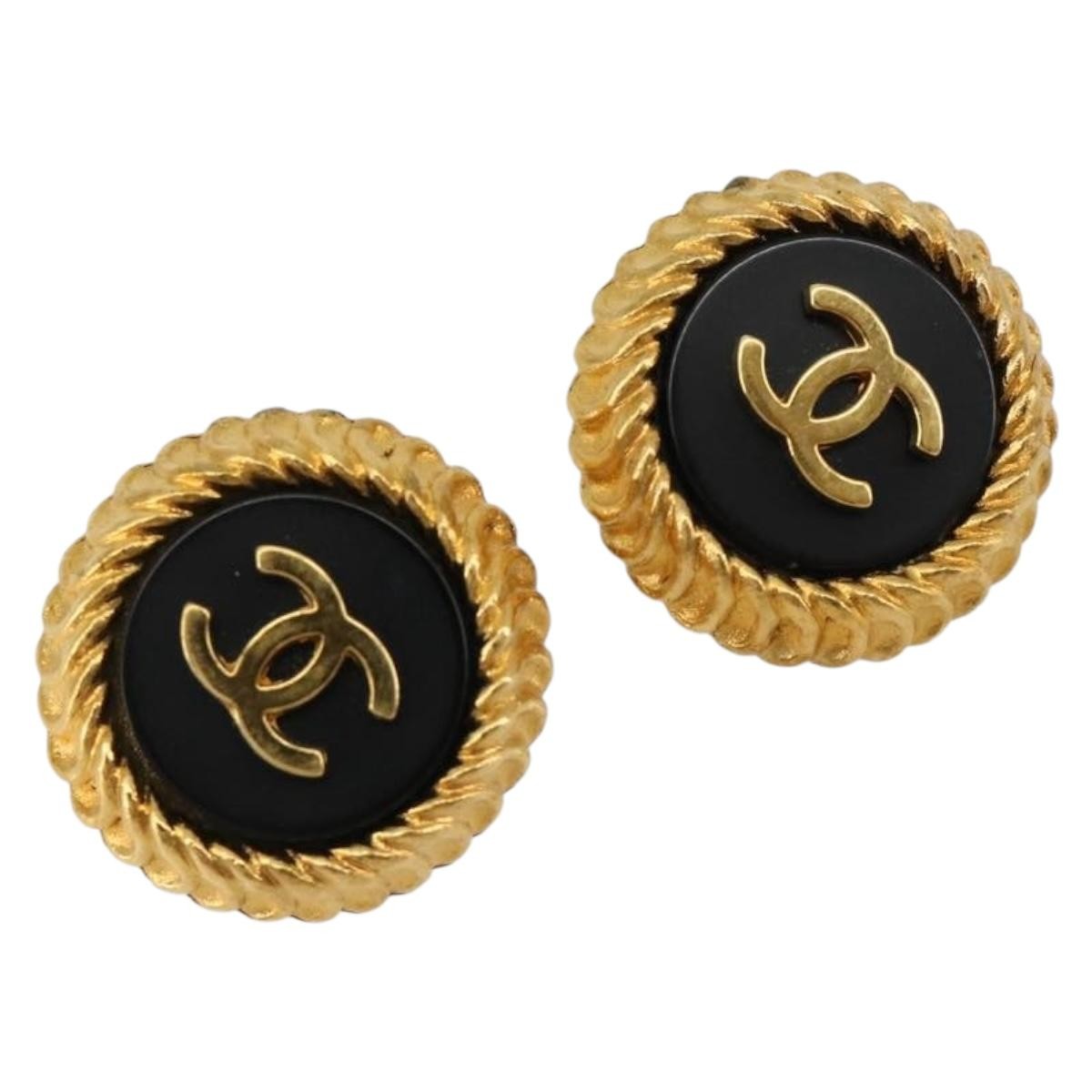 Chanel Cc Clip On Metal Gold Metal Earrings Jewelry (Pre-Owned)