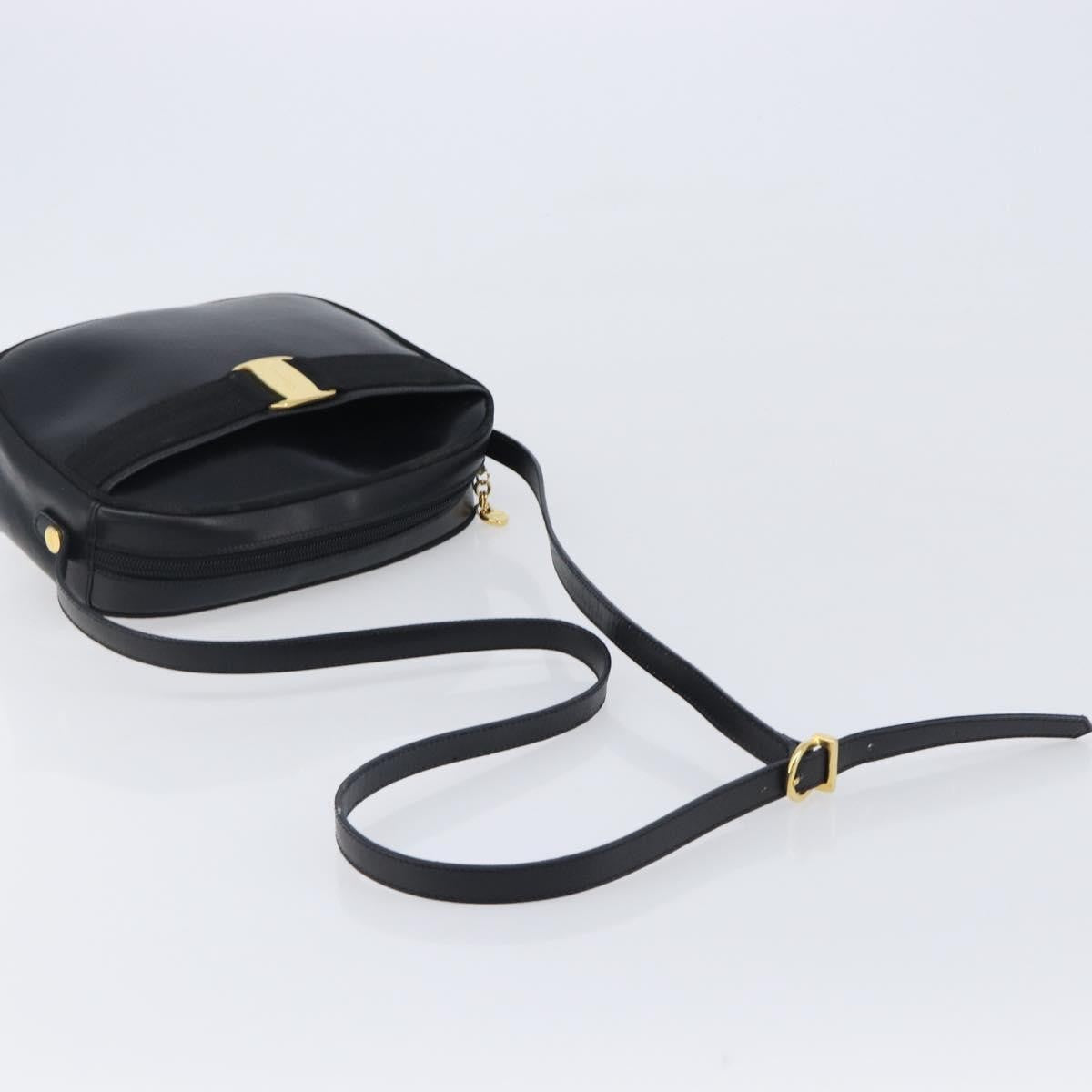 Salvatore Ferragamo Vara Bow Camera Leather Black Leather Shoulder Bag Bag (Pre-Owned)