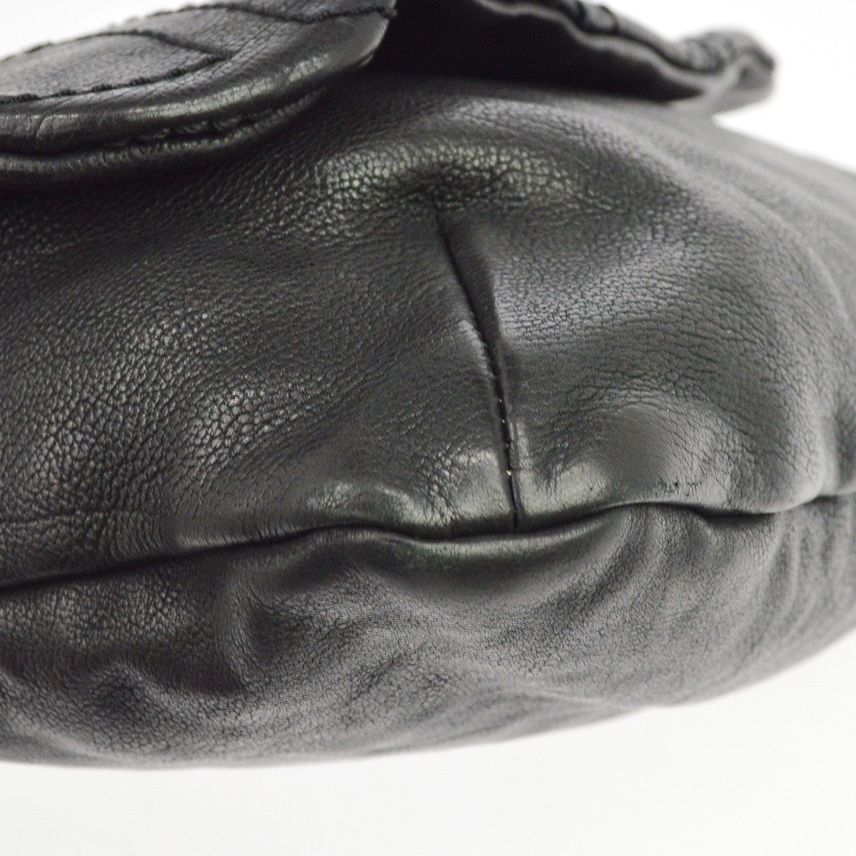 Chanel Diamond Stitch Messenger Quilted Calfskin Black Leather Crossbody Bag Bag (Pre-Owned)