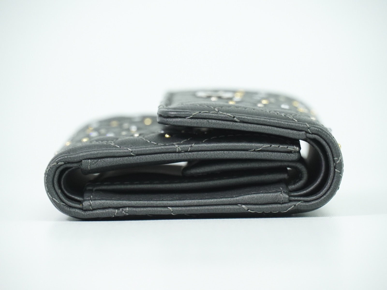 Chanel Camellia Flap Studded Camellia Lambskin Gray Leather Wallets Accessory (Pre-Owned)