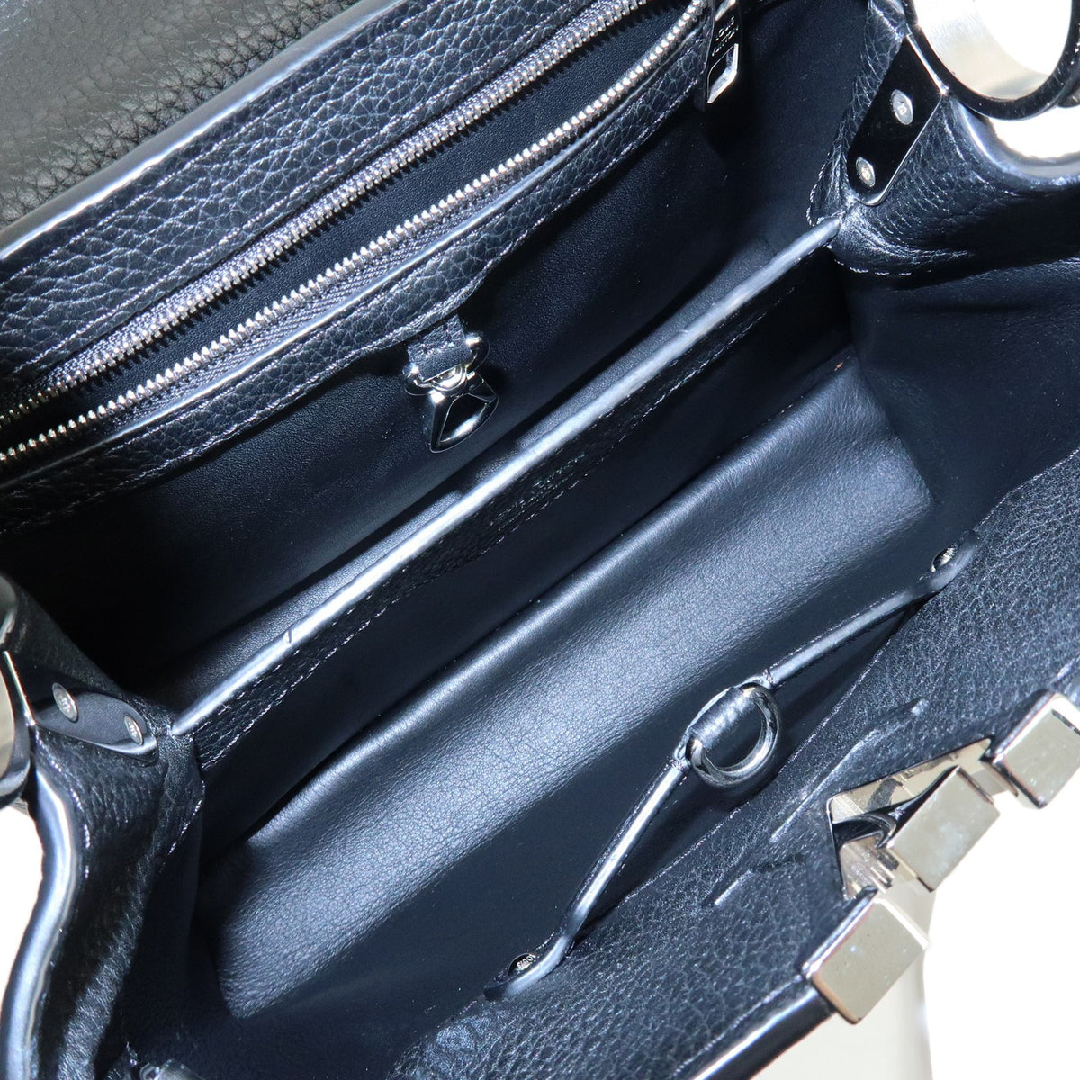 Louis Vuitton Capucines Fleur De Lys Taurillon Leather Black Leather Handbag (Pre-Owned)