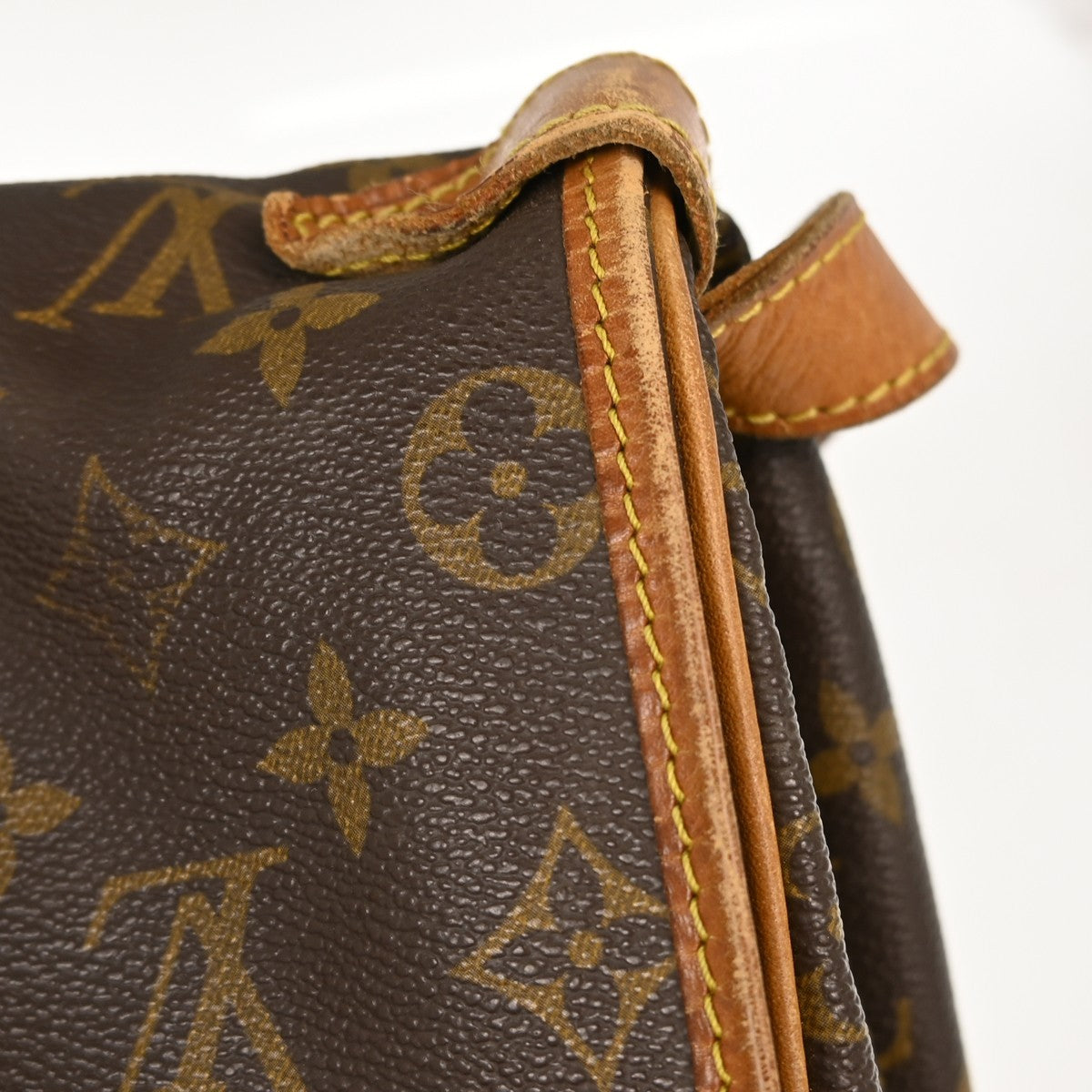 Louis Vuitton Saumur Monogram Canvas Brown Canvas Shoulder Bag Bag (Pre-Owned)