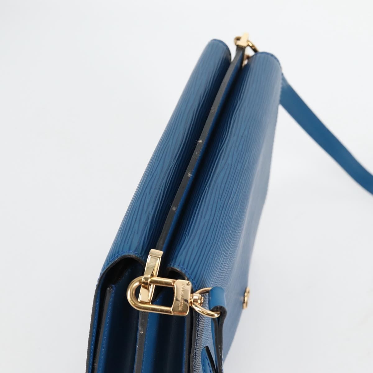 Louis Vuitton Grenelle Epi Leather Blue Leather Shoulder Bag Bag (Pre-Owned)