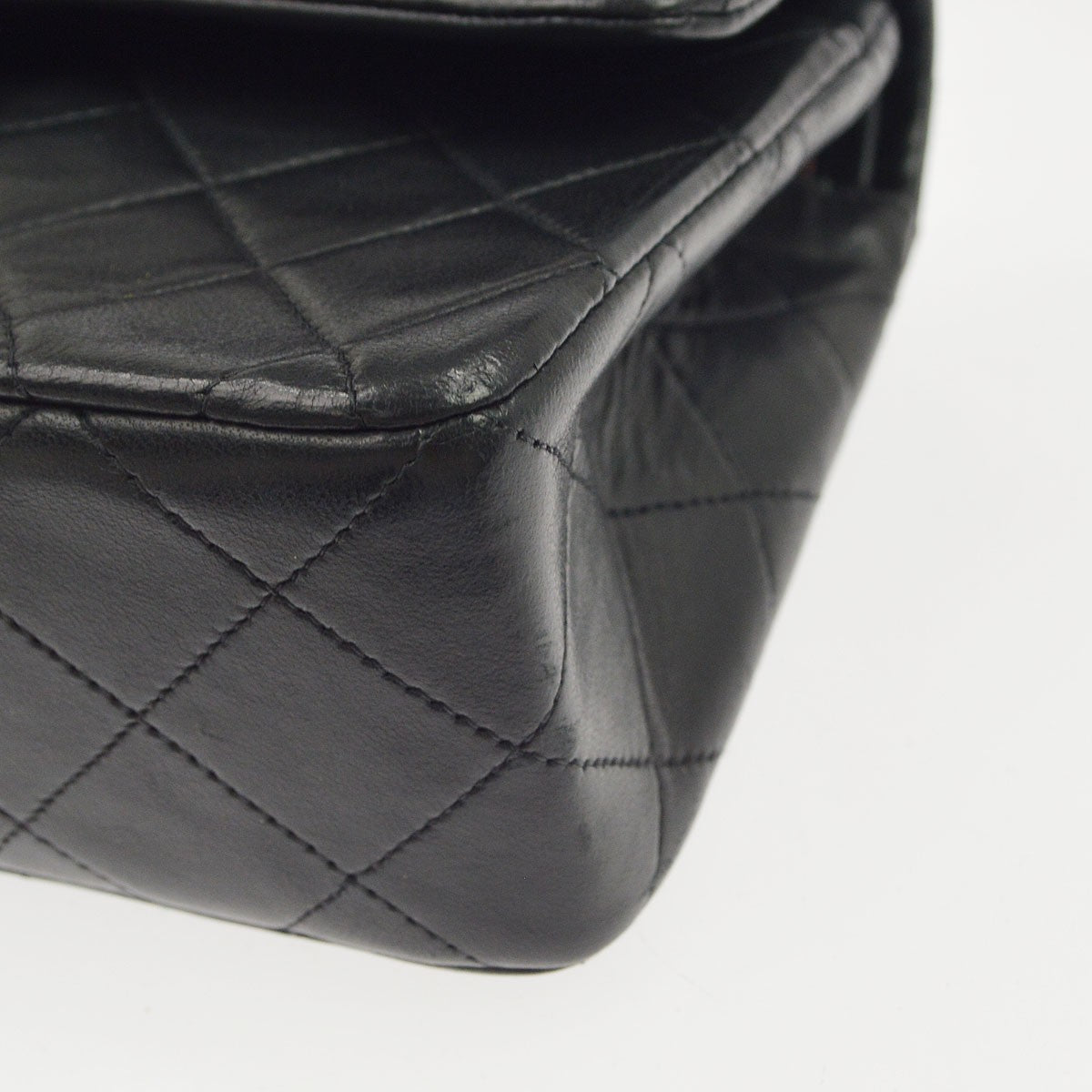 Chanel Vintage Classic Double Flap Quilted Lambskin Black Leather Handbag (Pre-Owned)
