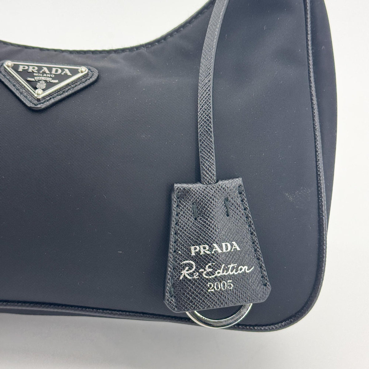 Prada Re-Edition 2005 Tessuto Black Nylon Shoulder Bag Bag (Pre-Owned)