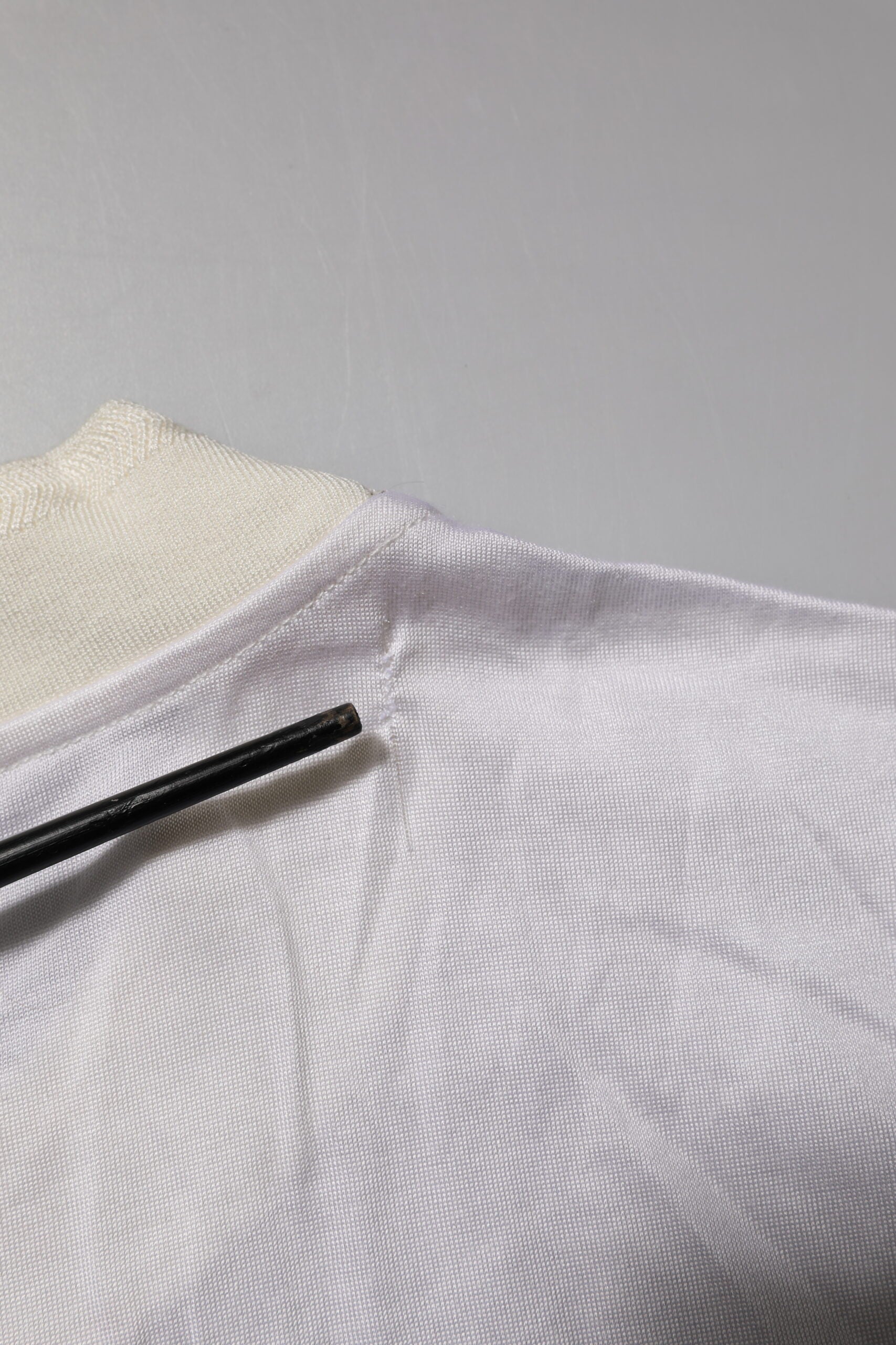 Dolce & Gabbana White Silk Crew Neck Long Sleeves Men's T-shirt