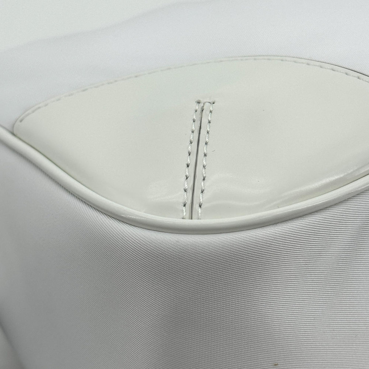 Prada Re-Edition 2004 Nylon And Leather White Nylon Shoulder Bag Bag (Pre-Owned)