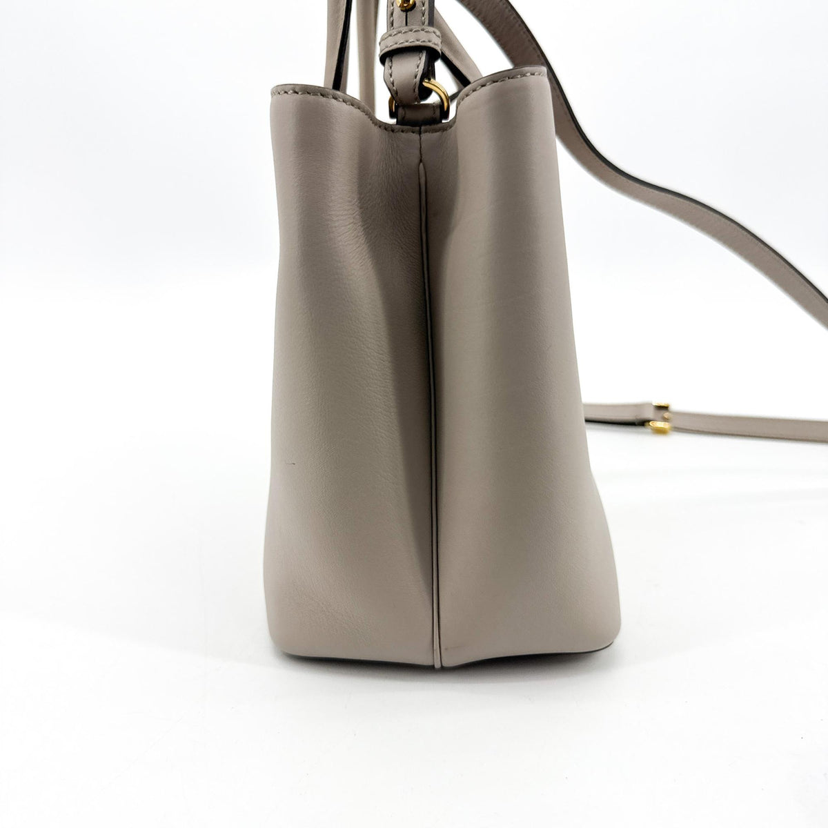 Fendi 2Jours Leather Gray Leather Handbag (Pre-Owned)