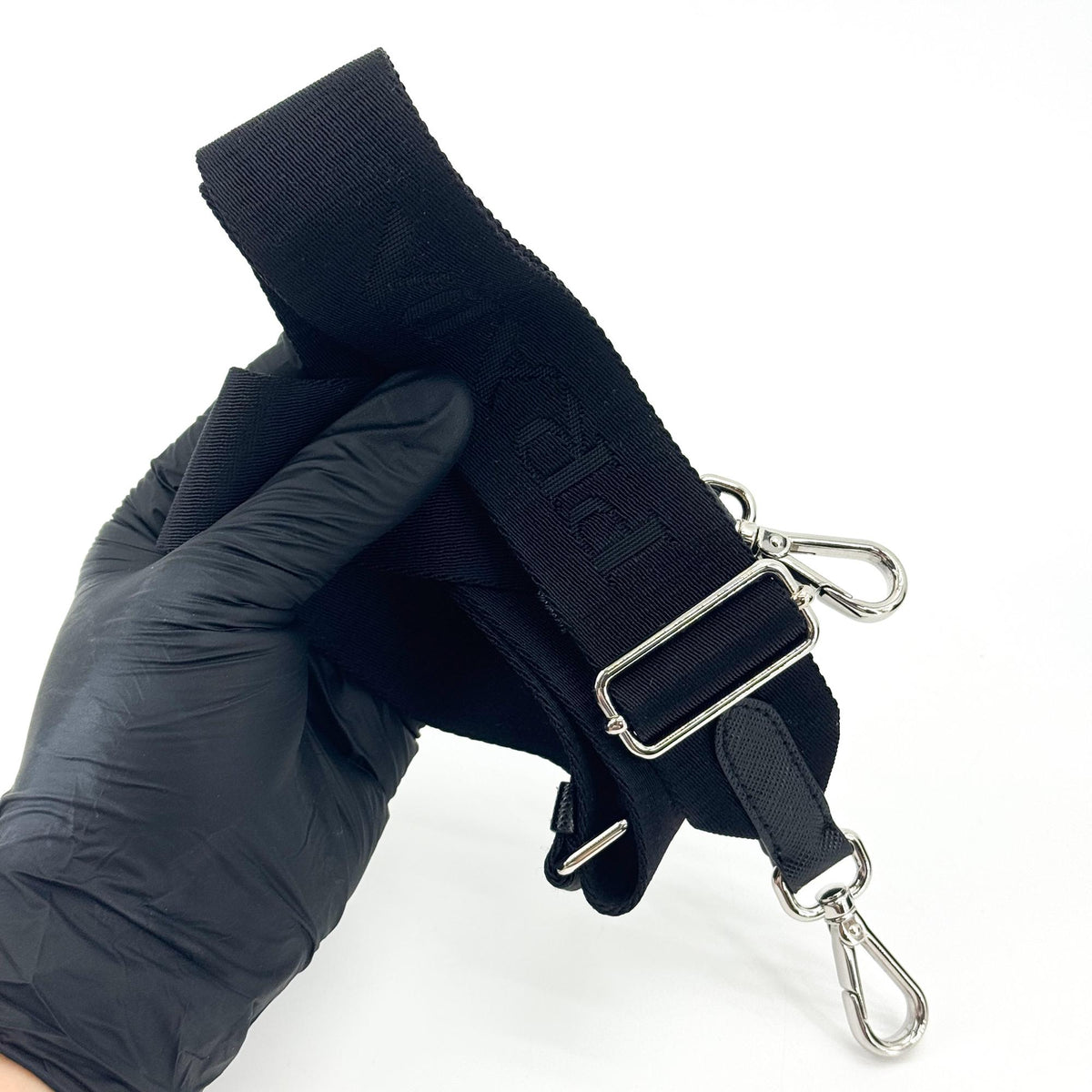 Prada Re-Edition 2005 Tessuto Black Nylon Shoulder Bag Bag (Pre-Owned)