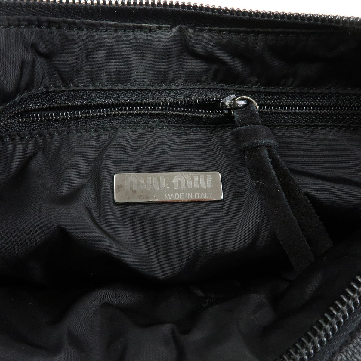 Miu Miu Shoulder Suede Black Suede Shoulder Bag Bag (Pre-Owned)