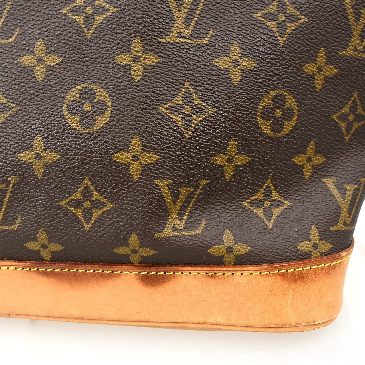 Louis Vuitton Alma Monogram Brown Canvas Handbag (Pre-Owned)