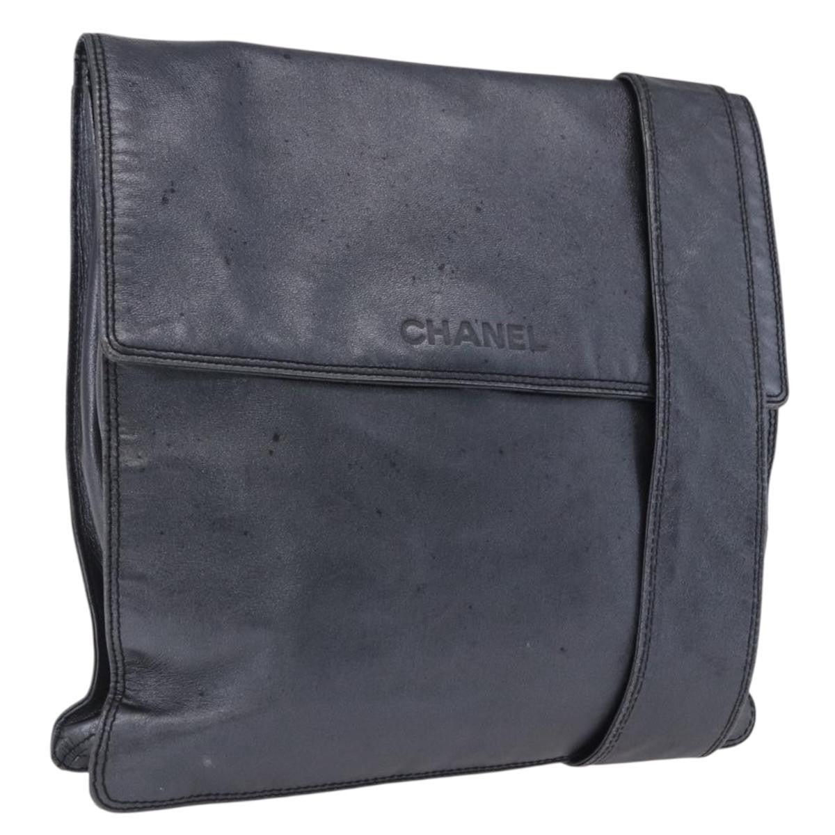 Chanel Vintage Logo Flap Messenger Leather Blue Leather Handbag (Pre-Owned)