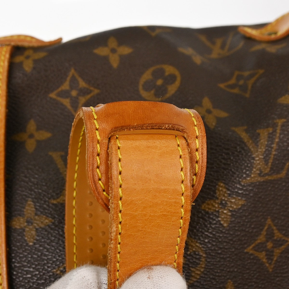 Louis Vuitton Saumur Monogram Brown Canvas Shoulder Bag Bag (Pre-Owned)
