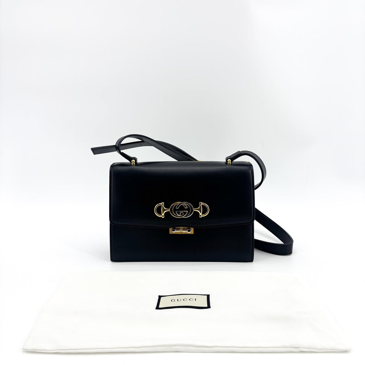 Gucci Zumi Leather Black Leather Shoulder Bag Bag (Pre-Owned)