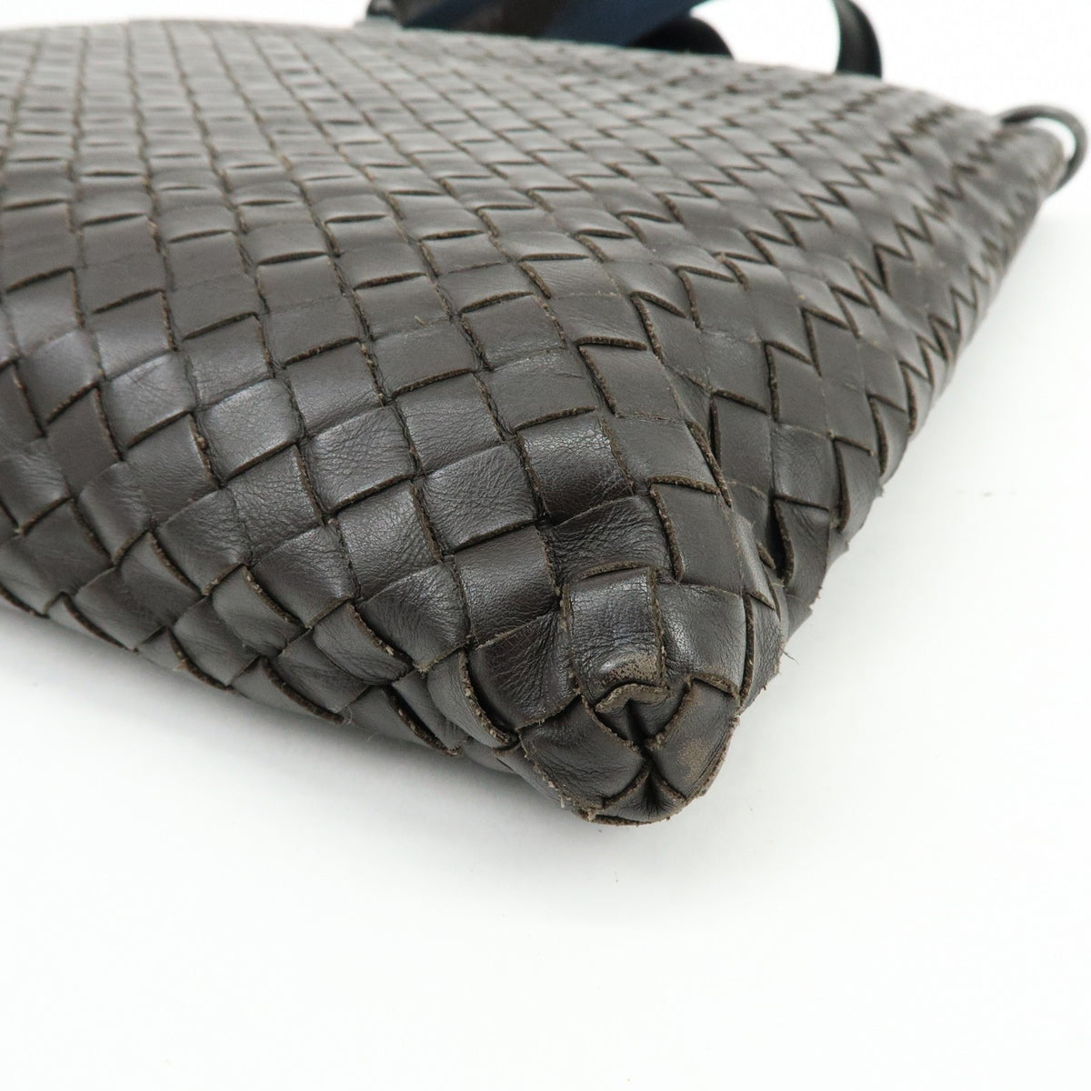 Bottega Veneta Flat Messenger Intrecciato Nappa Brown Leather Handbag (Pre-Owned)