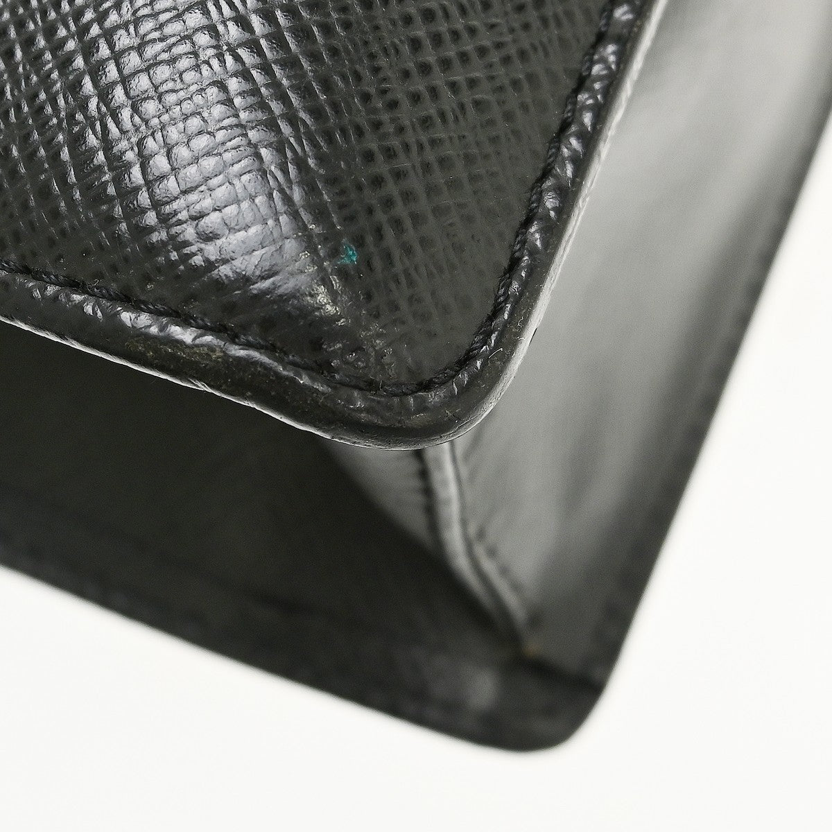 Louis Vuitton Porte-Documents Angara Taiga Leather Black Leather Briefcase Bag (Pre-Owned)