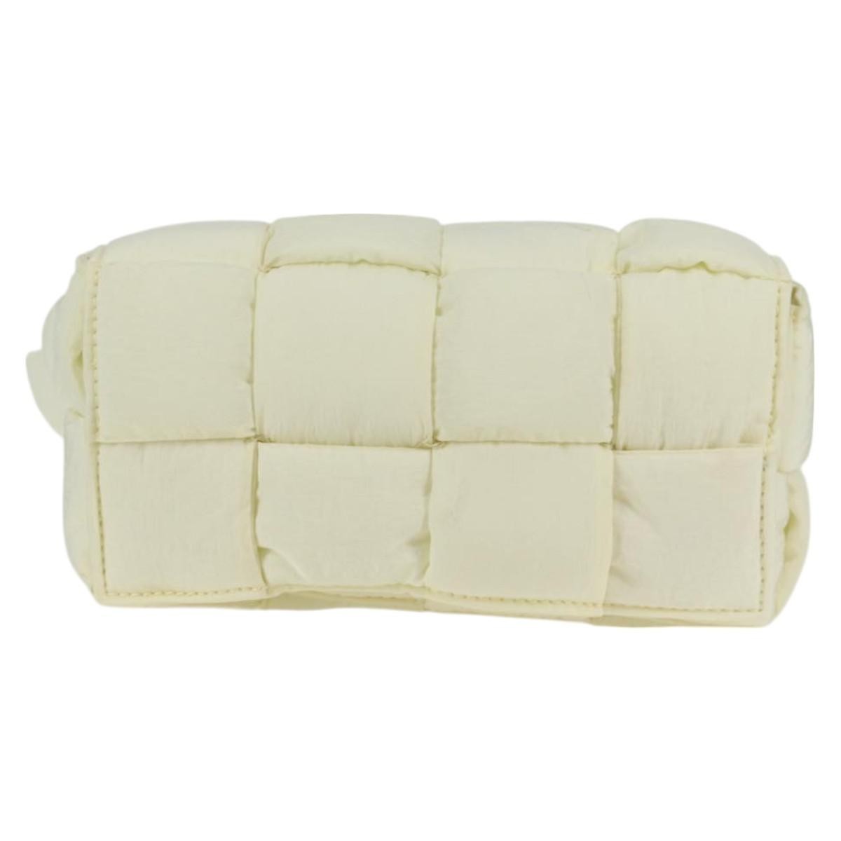 Bottega Veneta Padded Tech Cassette Intrecciato Nylon White Synthetic Bag (Pre-Owned)