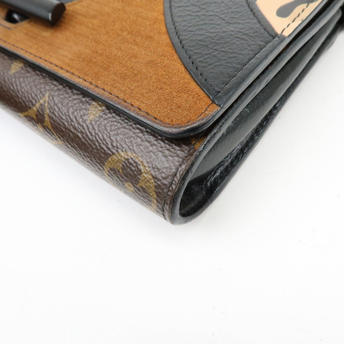 Louis Vuitton Twist Chain Limited Edition Monogram Canvas Brown Canvas Crossbody Bag Bag (Pre-Owned)