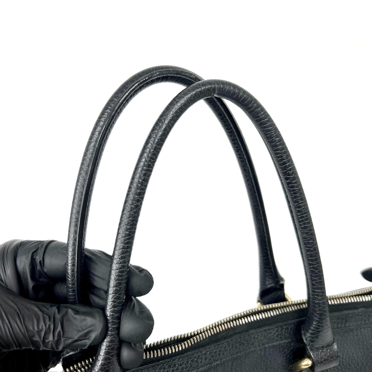 Gucci Gg Charm Convertible Dome Satchel Leather Black Leather Handbag (Pre-Owned)