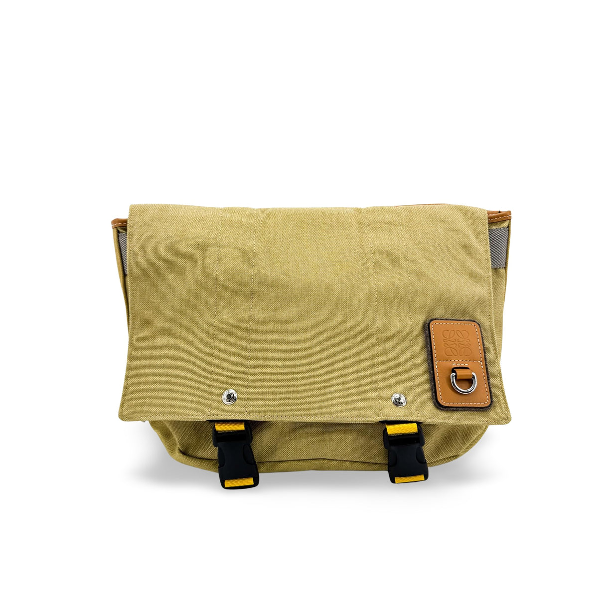 Loewe Shoulder Bag Canvas Brown Canvas Shoulder Bag Bag (Pre-Owned)