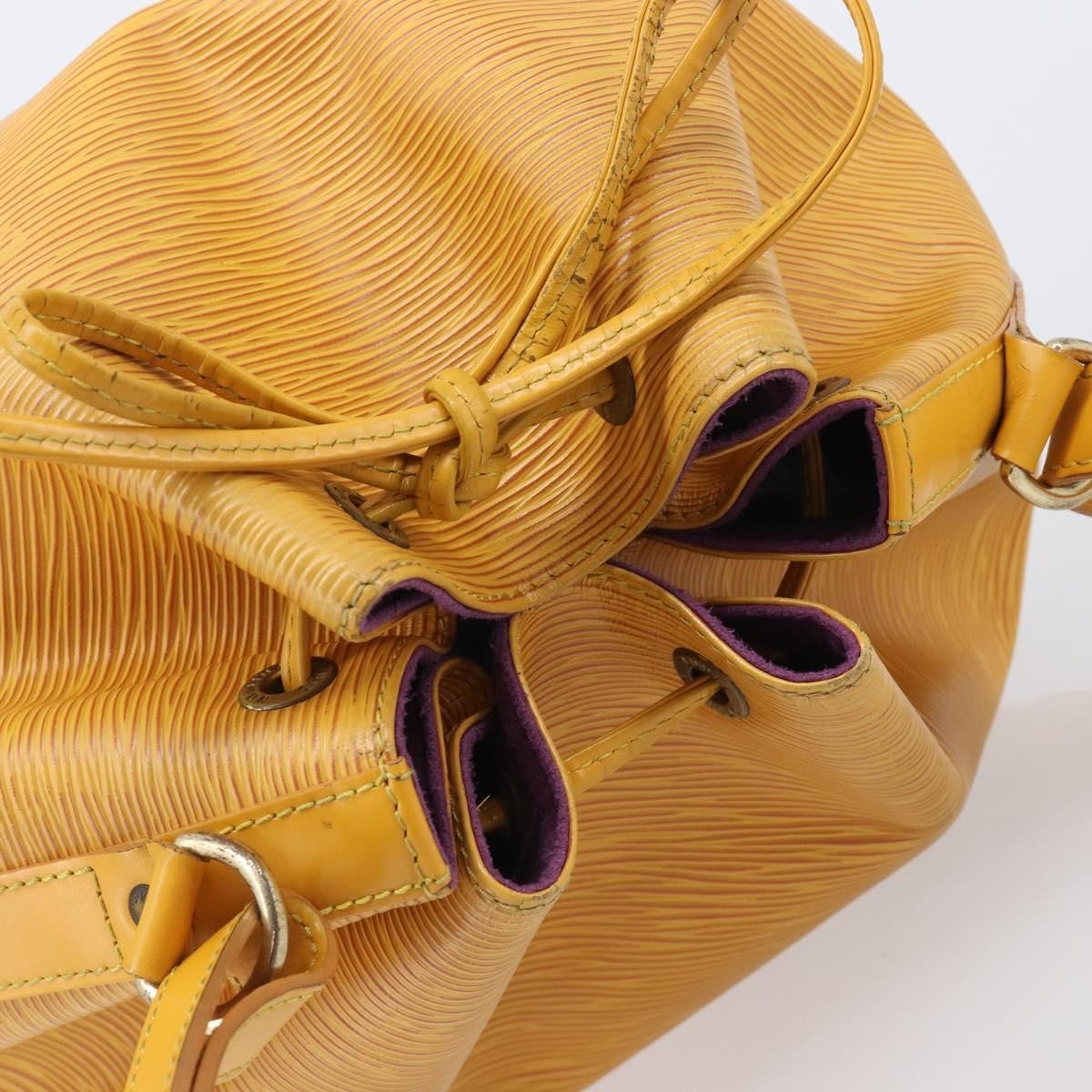Louis Vuitton Petit Noe Epi Leather Yellow Leather Shoulder Bag Bag (Pre-Owned)