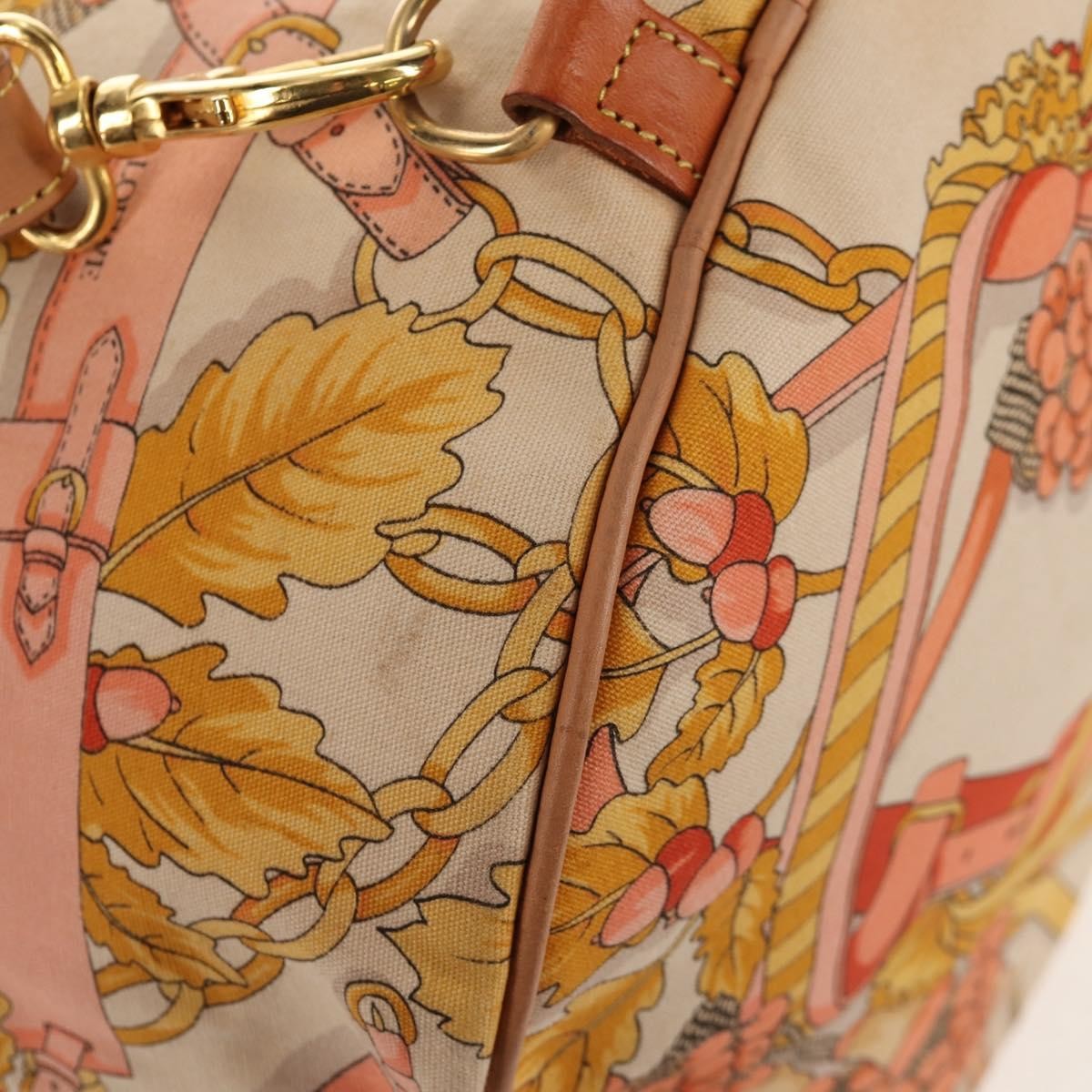 Loewe Vintage Canvas Multicolour Canvas Shoulder Bag Bag (Pre-Owned)