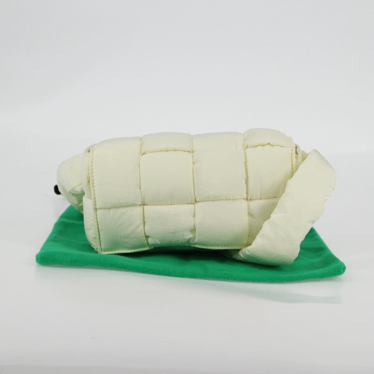 Bottega Veneta Padded Tech Cassette Intrecciato Nylon White Synthetic Bag (Pre-Owned)