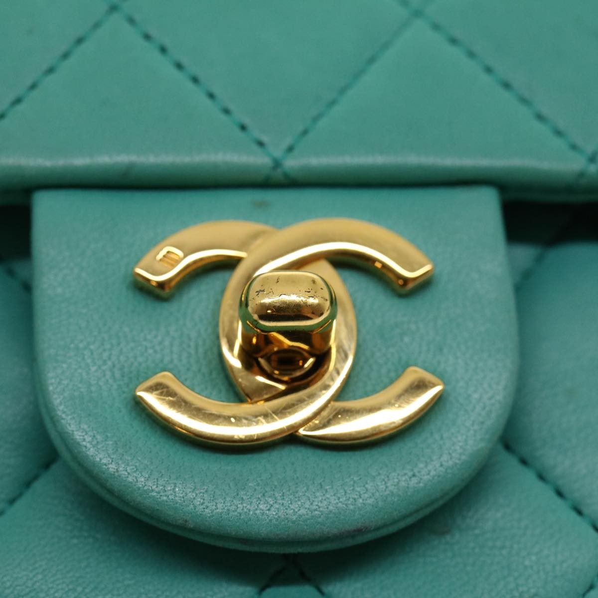 Chanel Square Classic Single Flap Quilted Lambskin Blue Leather Handbag (Pre-Owned)