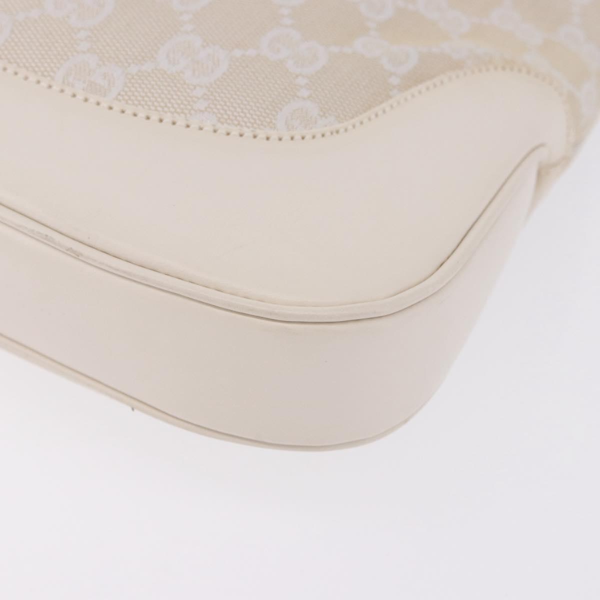 Gucci Jackie Canvas White Canvas Handbag (Pre-Owned)