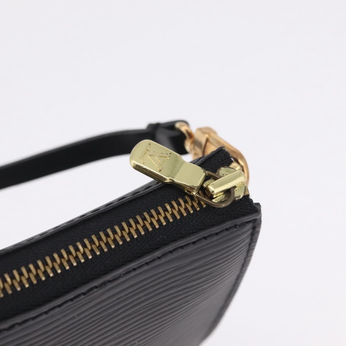 Louis Vuitton Pochette Accessoires Epi Leather Black Leather Clutche & Pouche Bag (Pre-Owned)